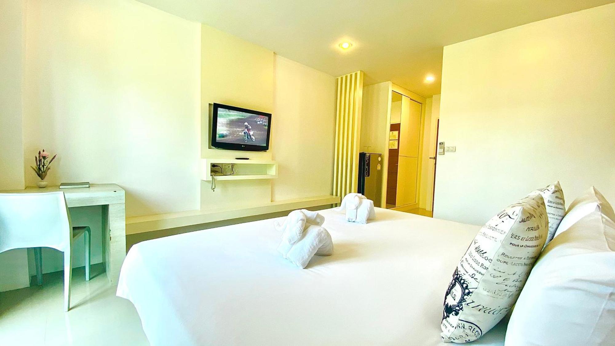 The Palms Residence - Sha Extra Plus Phuket Room photo