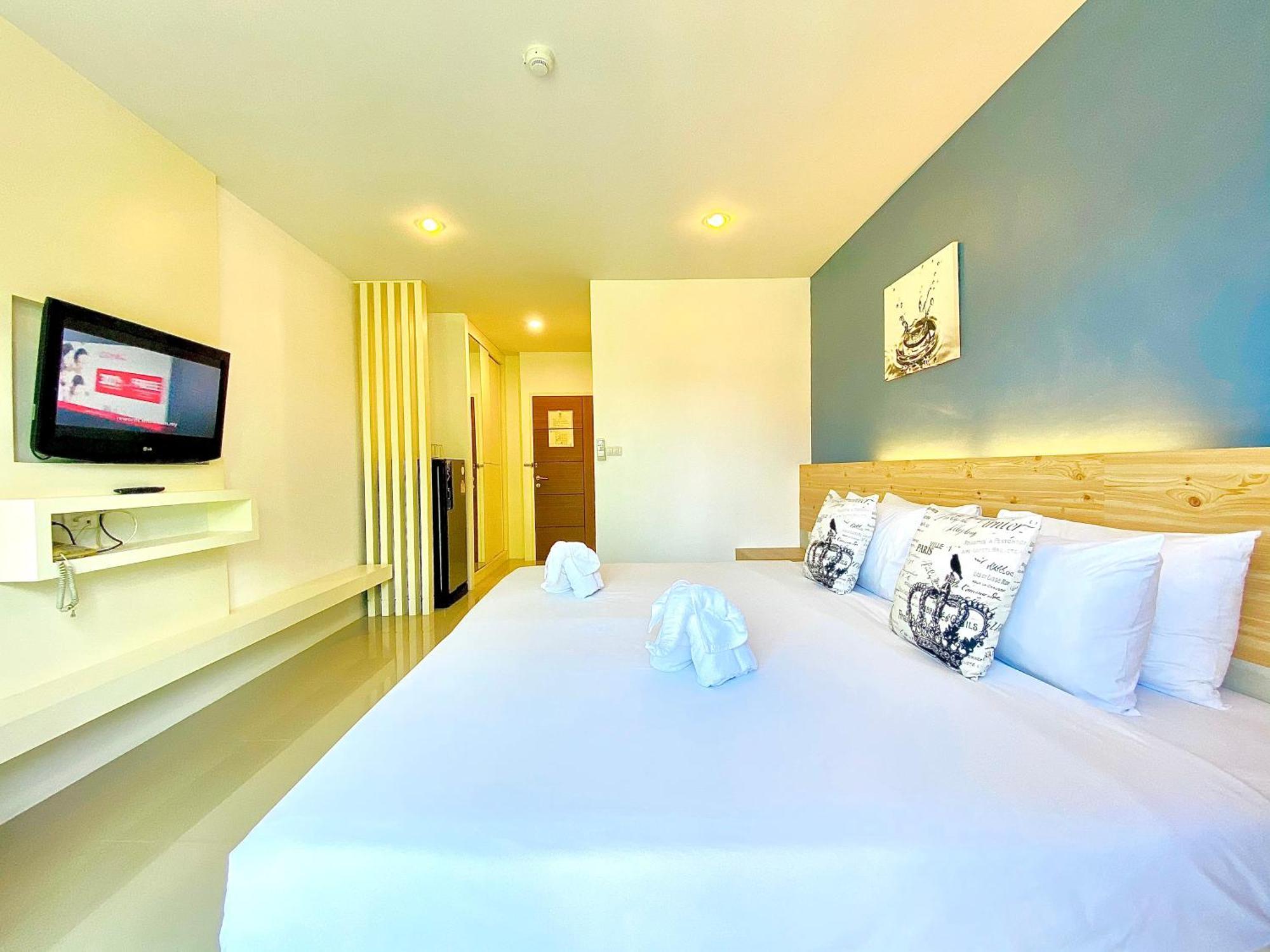 The Palms Residence - Sha Extra Plus Phuket Room photo